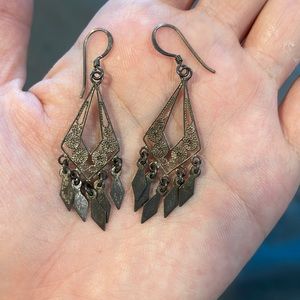 💜5 for $25 Silver dangle boho earrings